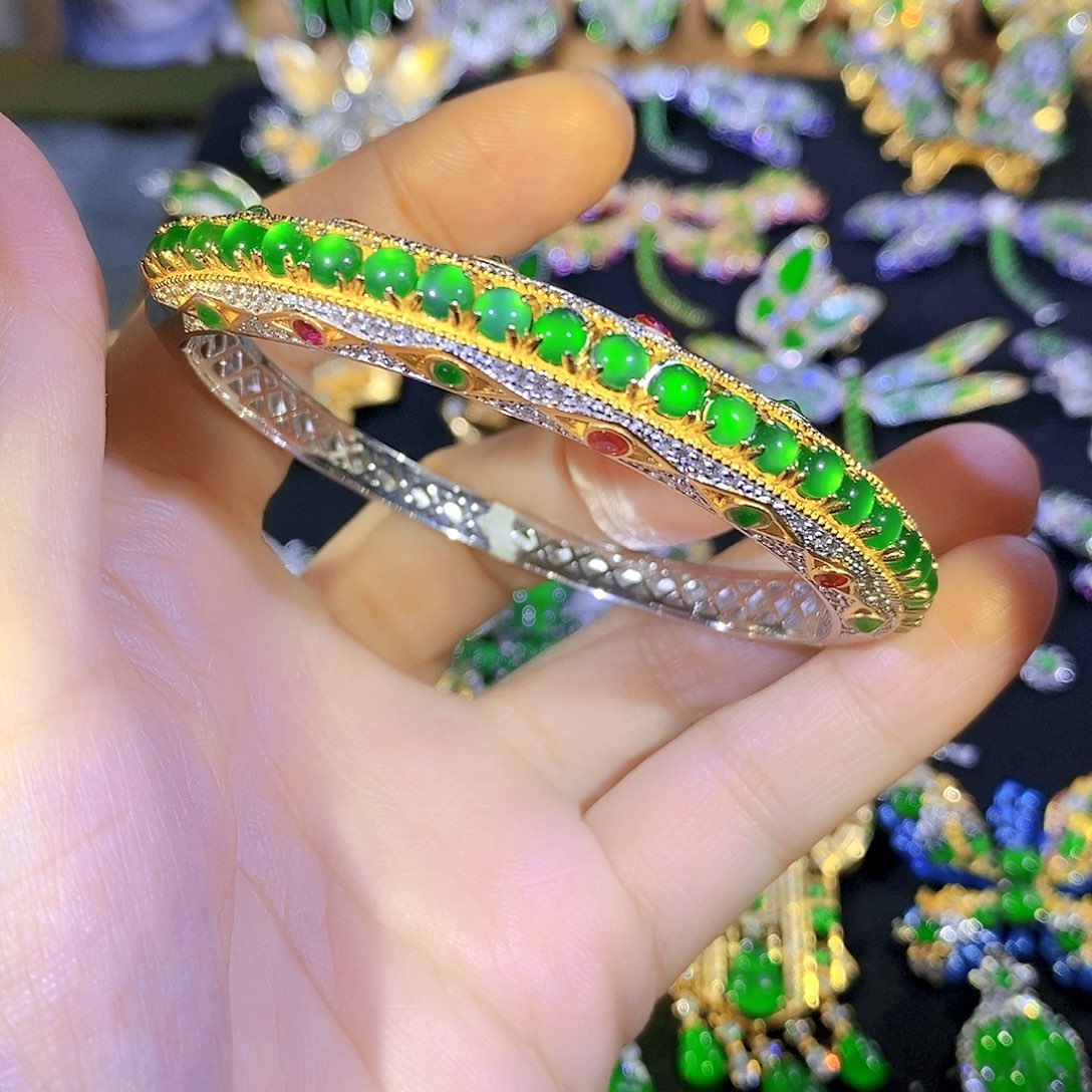 吊坠(不含链)银S925镶嵌翡翠W****?