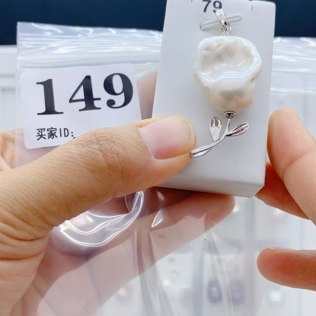颈饰钛钢淡水珍珠