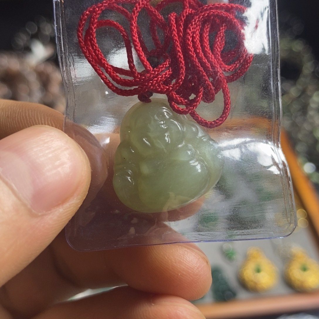 和田玉未镶嵌吊坠(不含链)处理20×20mm佛