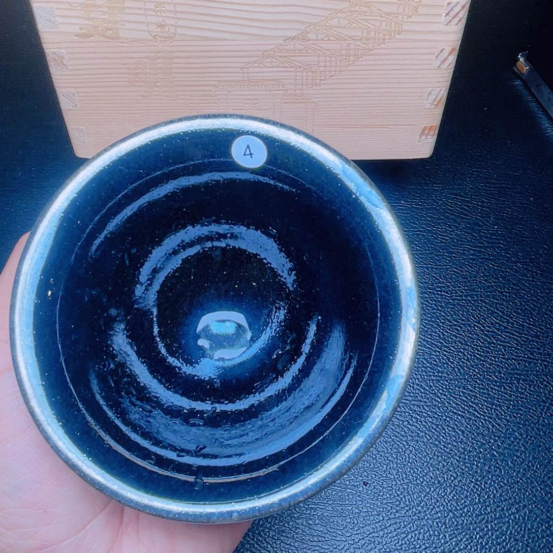 茶盏滴滴答答滴答答哒哒哒的