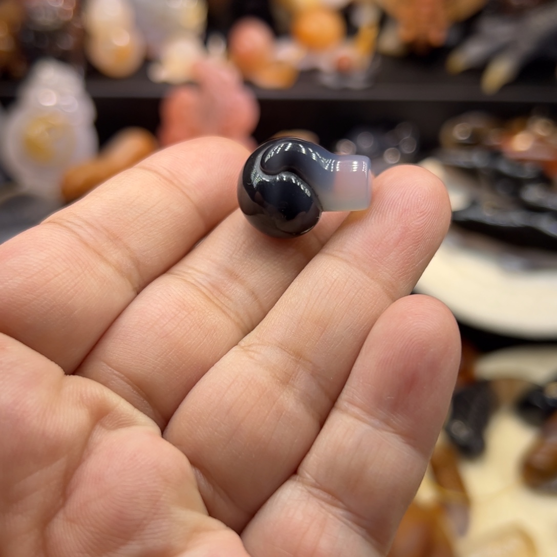 玛瑙/玉髓未镶嵌手玩/摆件/挂件