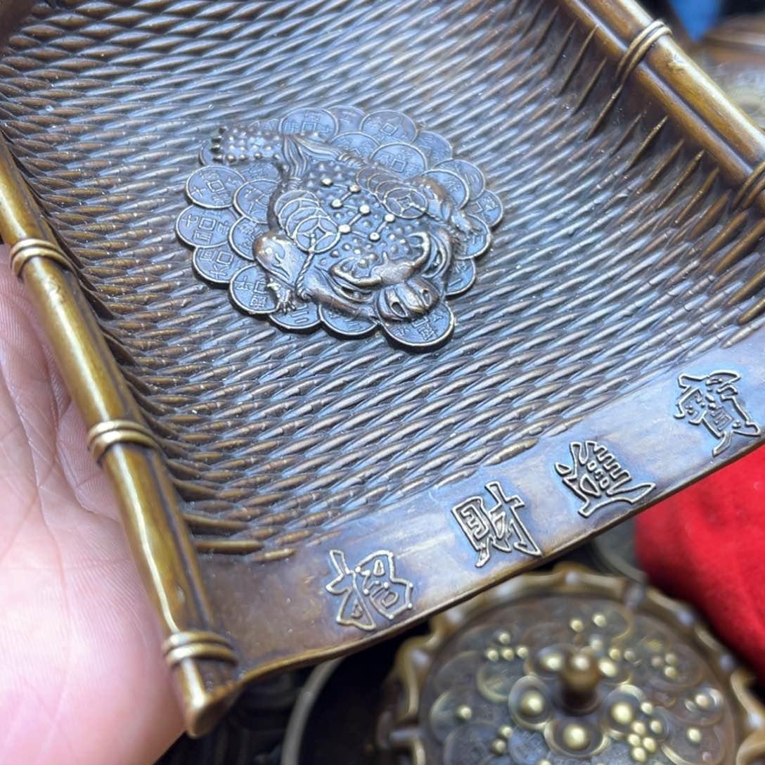 精美铜器点击下单