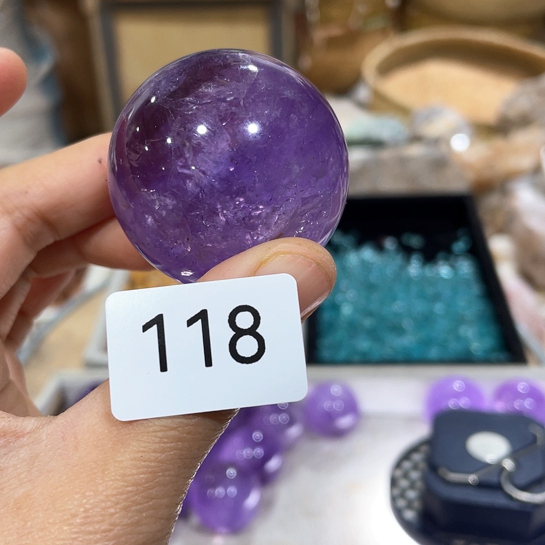 水晶摆件…..未镶嵌7****?