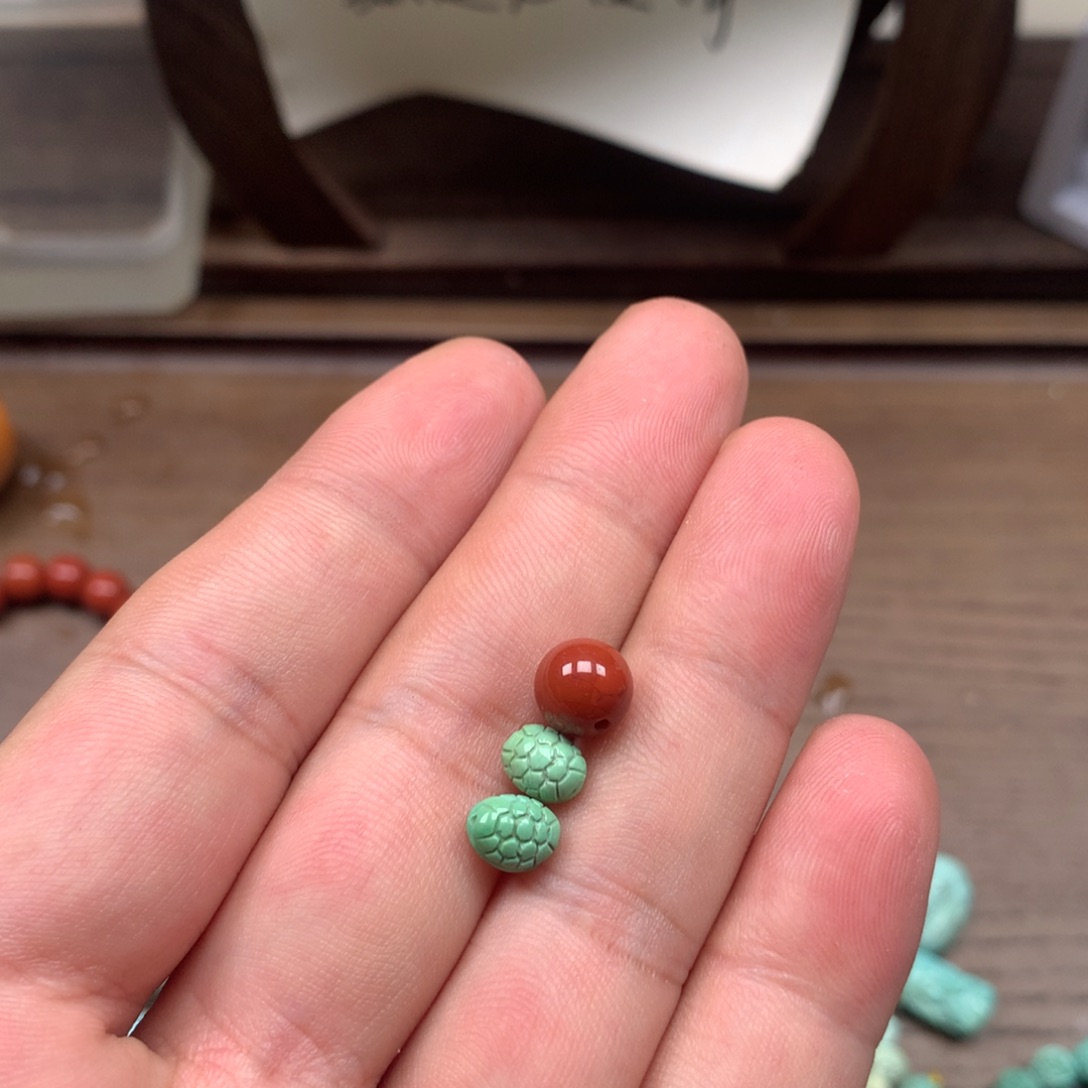 未镶嵌雕刻南红玛瑙