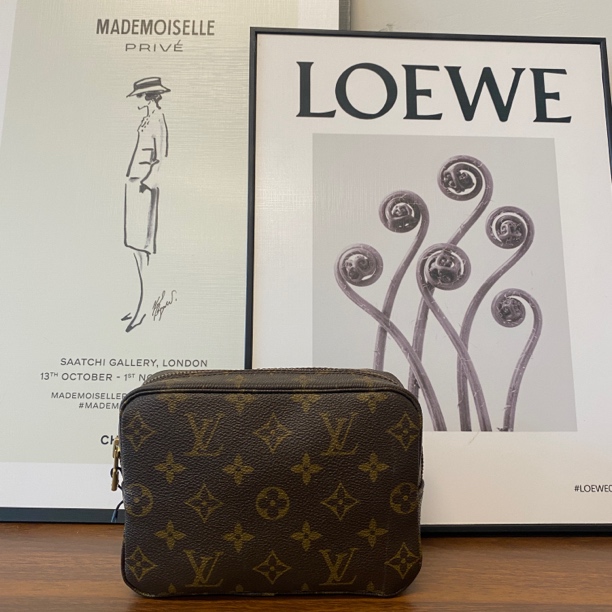 修复品LouisVuitton /路易威登老花洗漱盒子手拿包