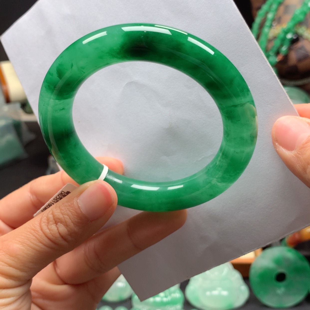 【闪购商品】未镶嵌手镯石英质玉