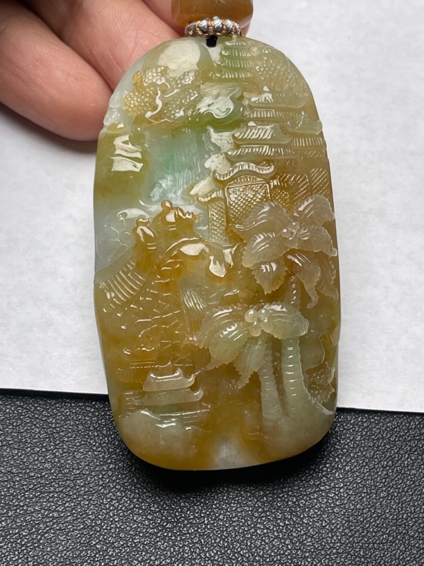 A货黄加绿大山水雕件-清货！