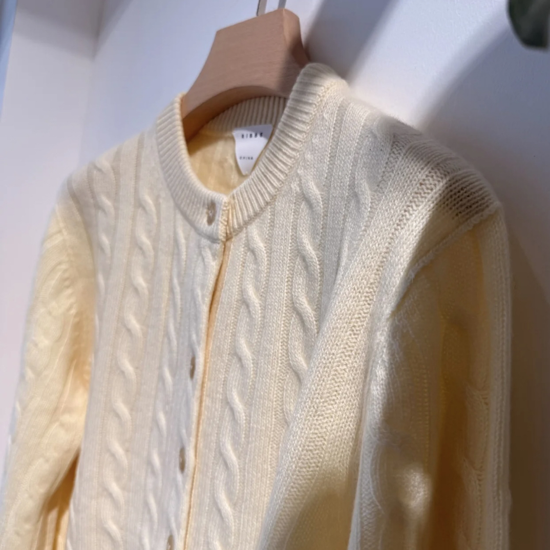 Ribbe山羊绒麻花针织开衫女新款小香风