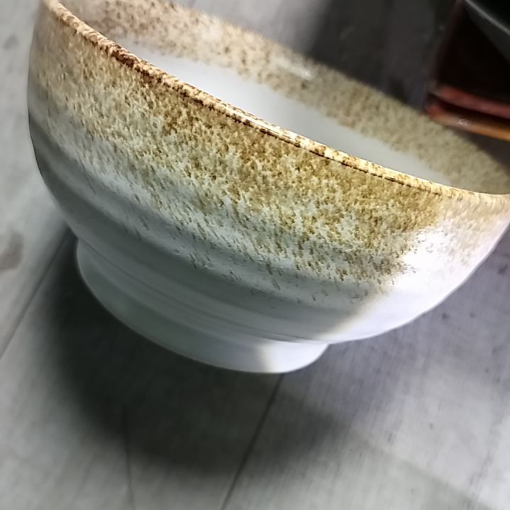 盘瓷片陶瓷杯盘壶碗都有
