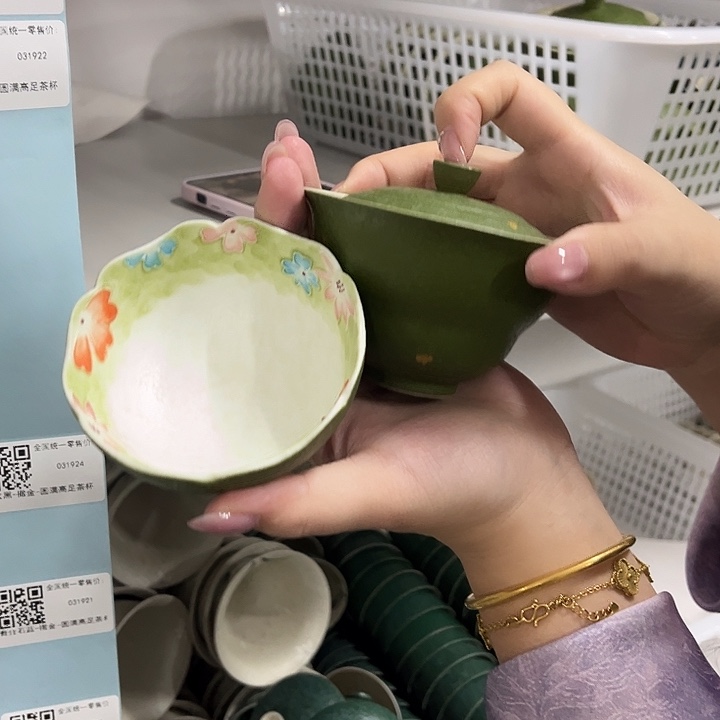 两件套哈哈哈哈哈哈哈哈