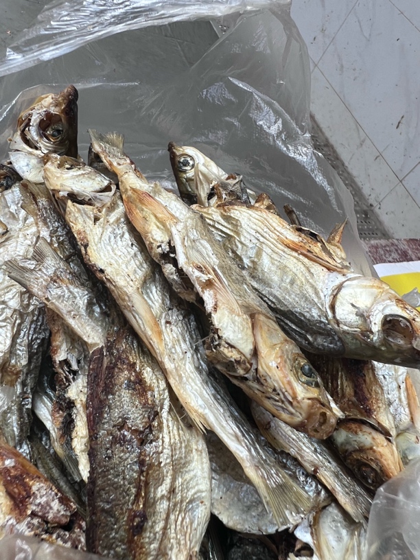 粤北南雄野生小河鱼干鱼农家柴火烘烤小鱼干小干鱼小鱼干货