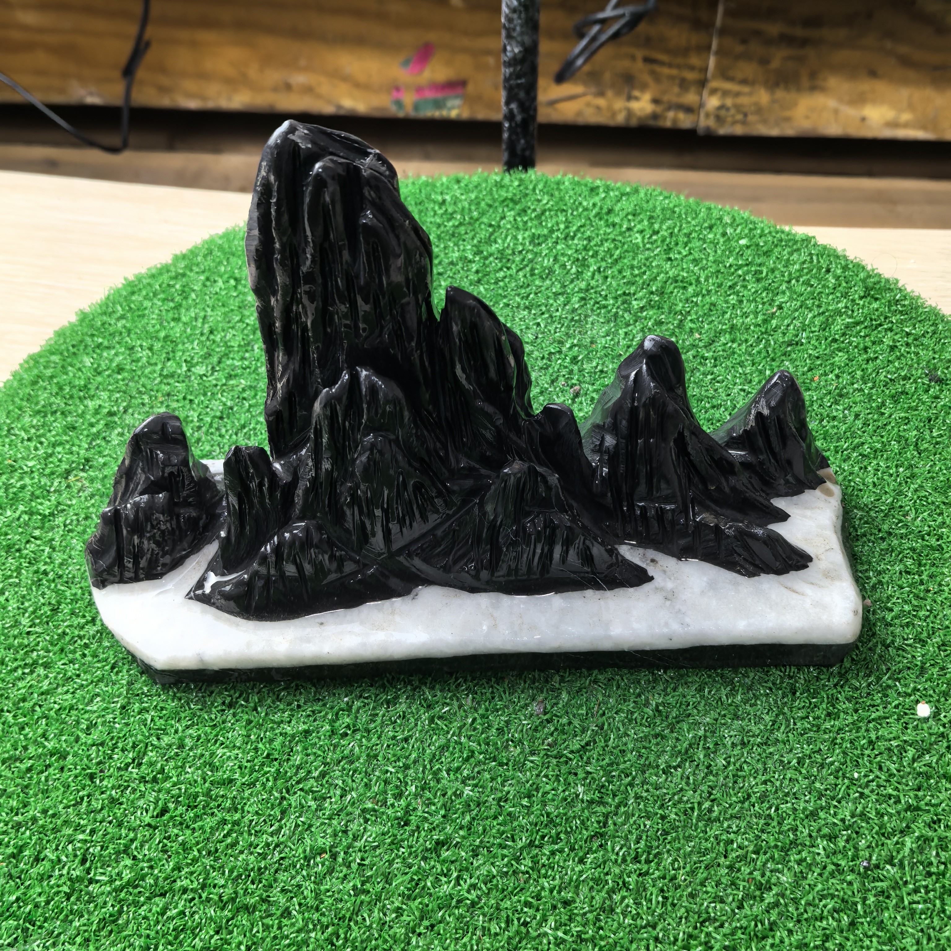 彩色山峰石摆件，鱼缸造景