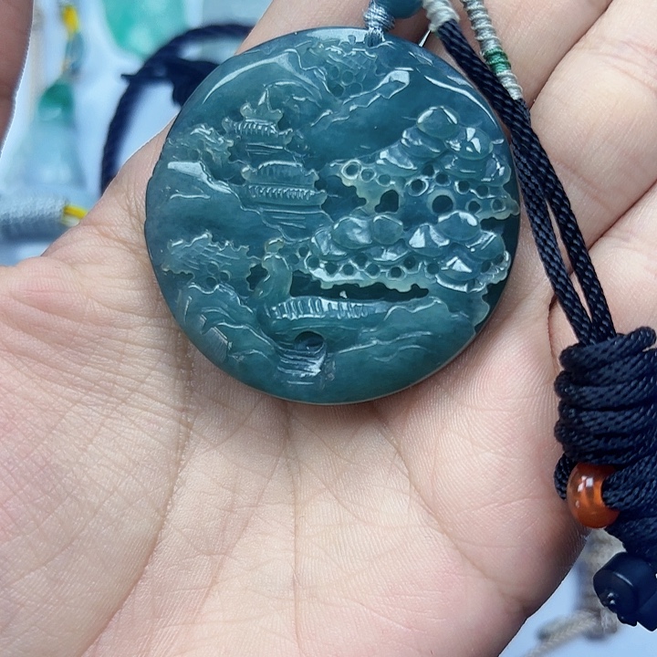 用***9翡翠未镶嵌颈饰天然翡翠直播闪购