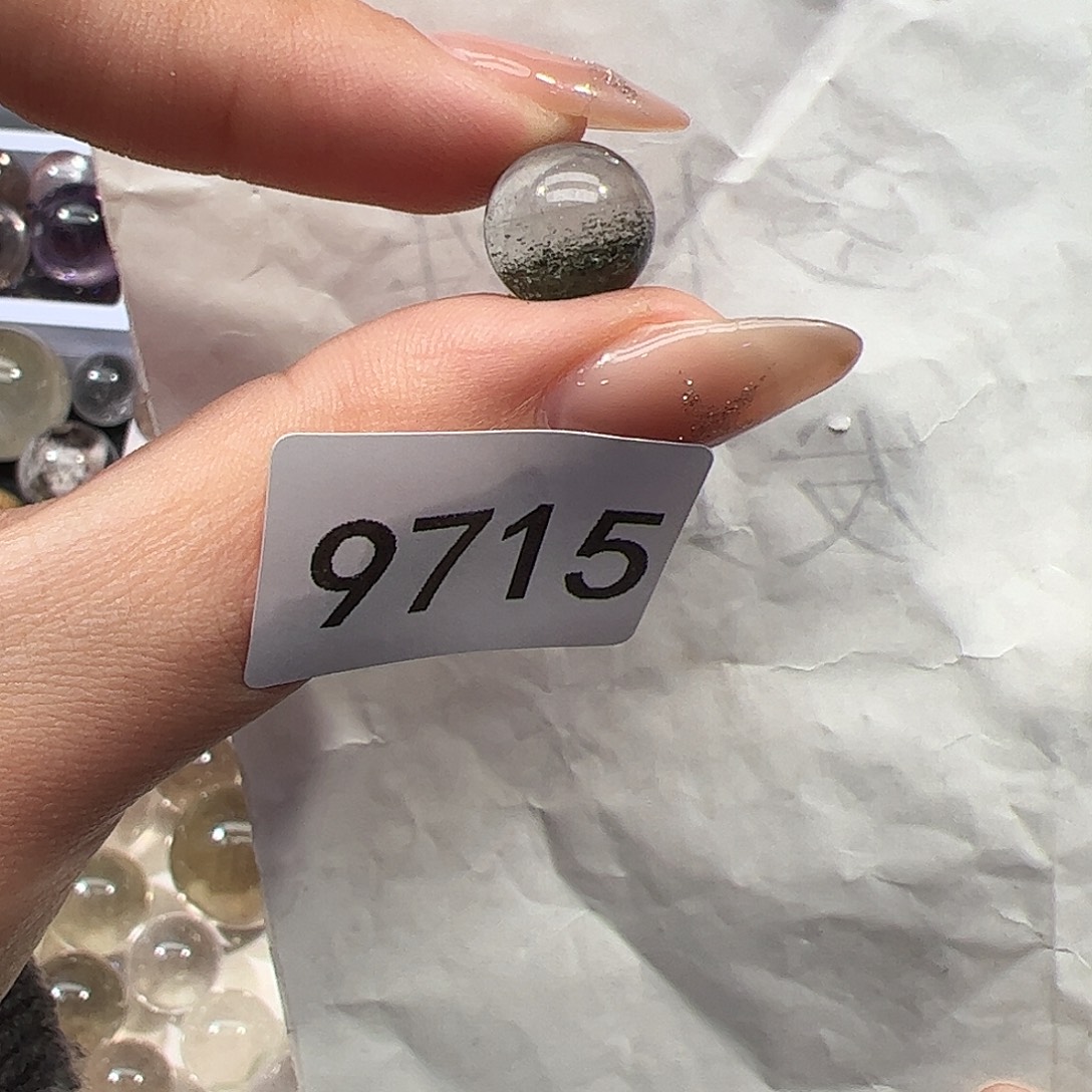 未镶嵌水晶大型摆件（非配饰）