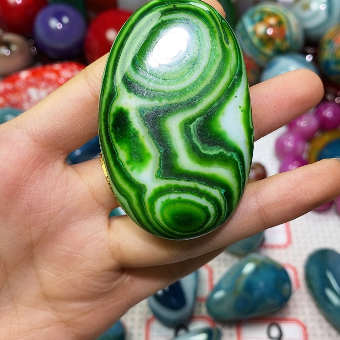 喜****玛瑙/玉髓未镶嵌珠宝奇石