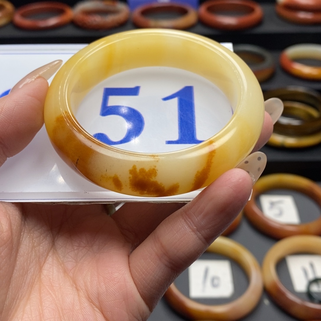 石英质玉（黄龙玉）手镯未镶嵌