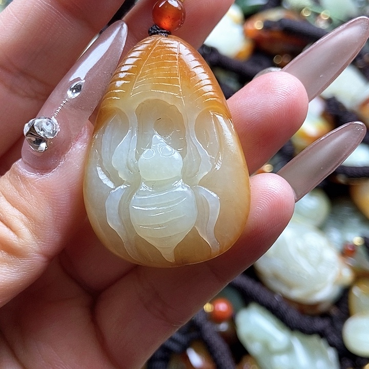 和田玉颈饰未镶嵌