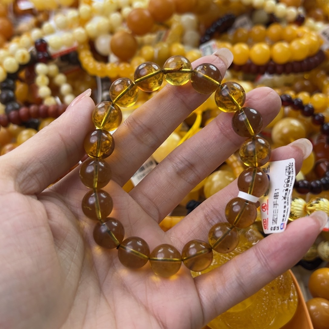 未镶嵌琥珀珠宝奇石