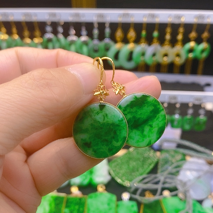 翡翠18K金镶嵌耳饰耳坠