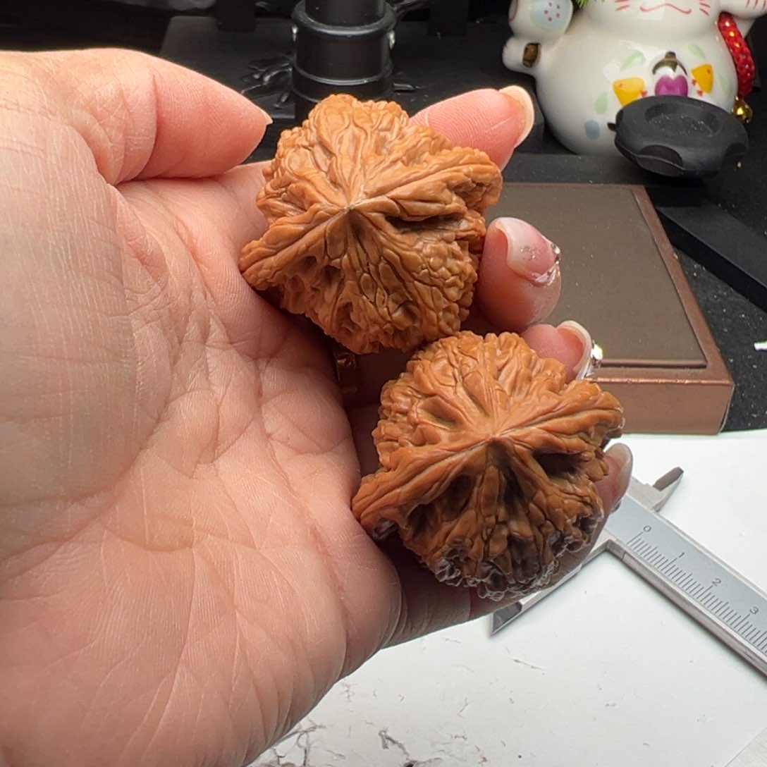 文玩核桃把件海**川虎头王42