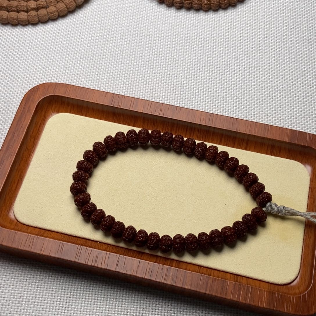 金刚菩提吊坠给****间1111111111111