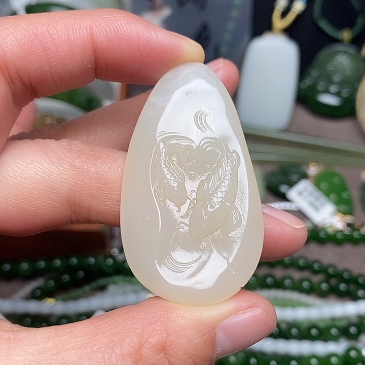 和田玉未镶嵌颈饰