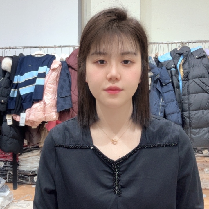 玉***蝶芮娜依莲芮娜依莲