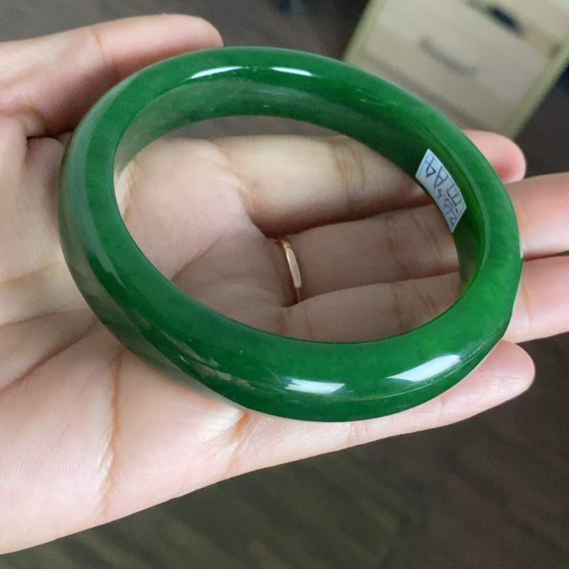 【闪购商品】未镶嵌手镯和田玉（碧玉）