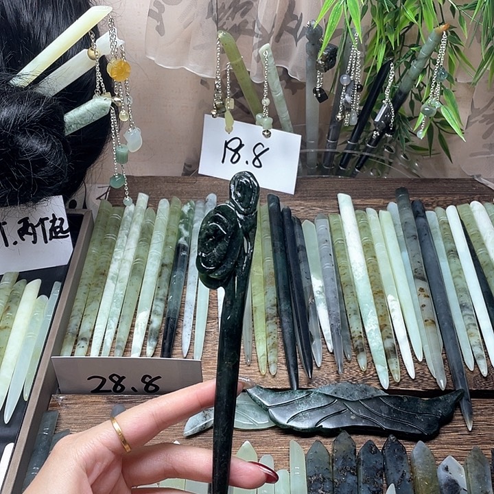 蛇纹石玉发饰合金