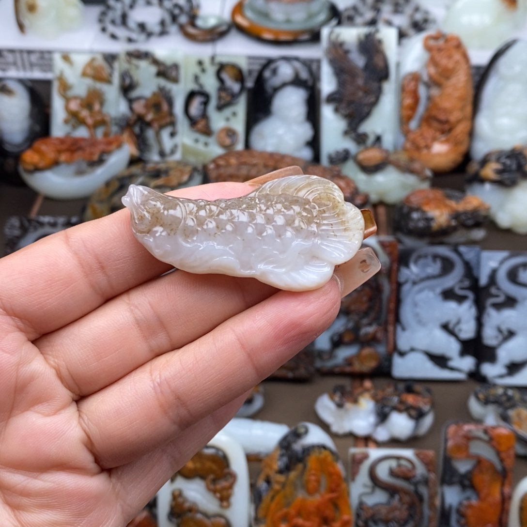 颈饰未镶嵌和田玉