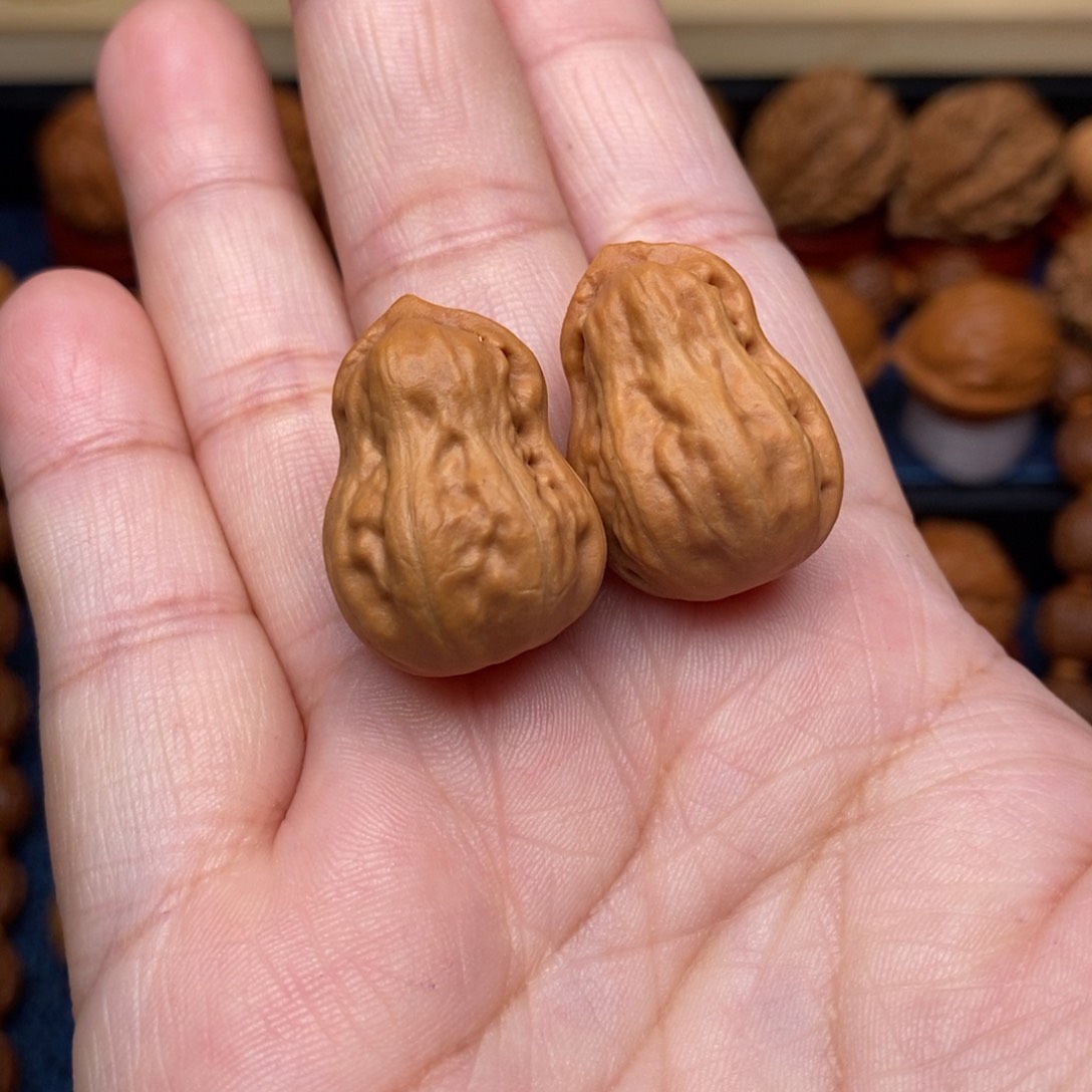 文玩核桃把件手捻花生