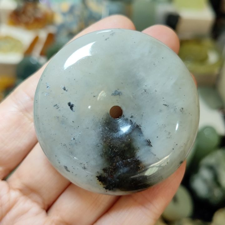 岫玉未镶嵌平安扣