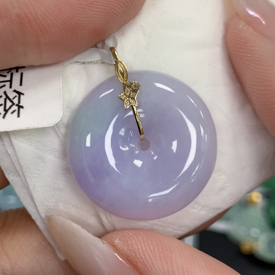 颈饰18K金镶嵌翡翠