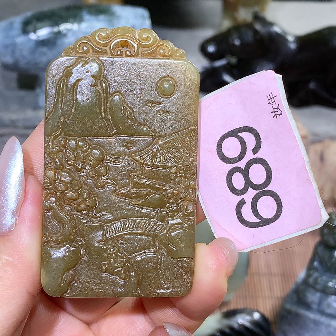 颈饰未镶嵌和田玉