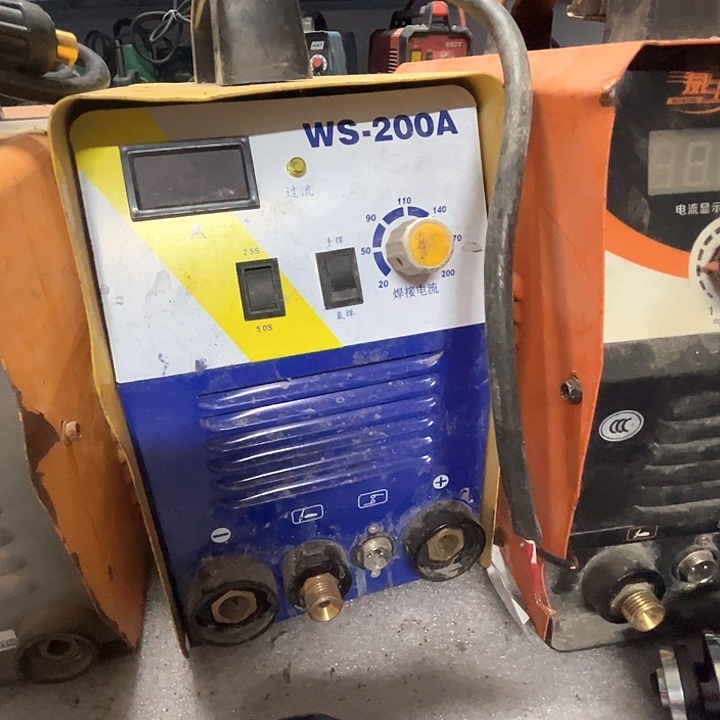 200型号电焊氩弧两用，220v