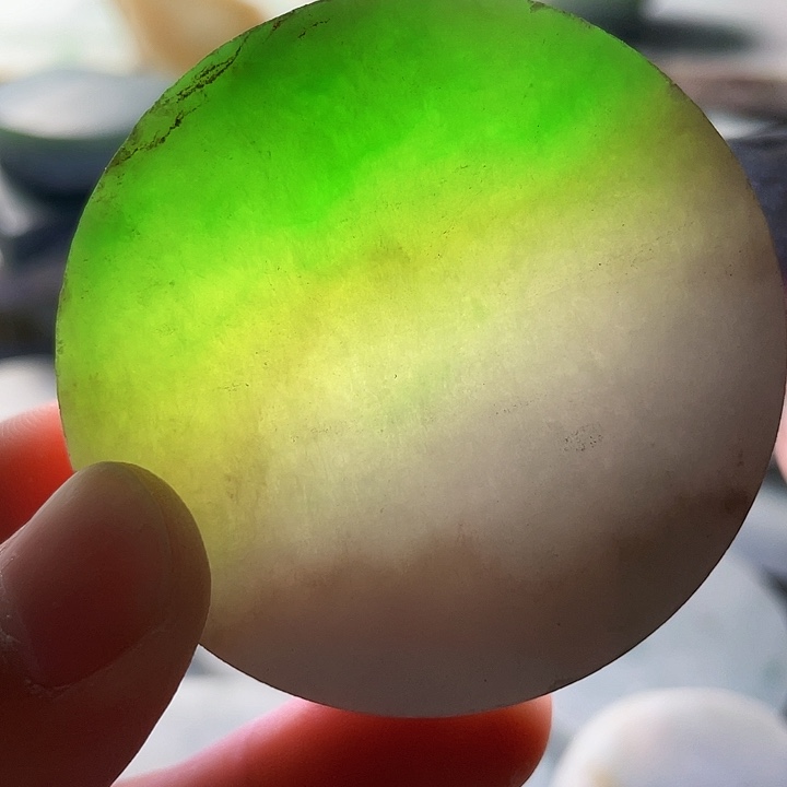 翡翠挂件未镶嵌毛料55