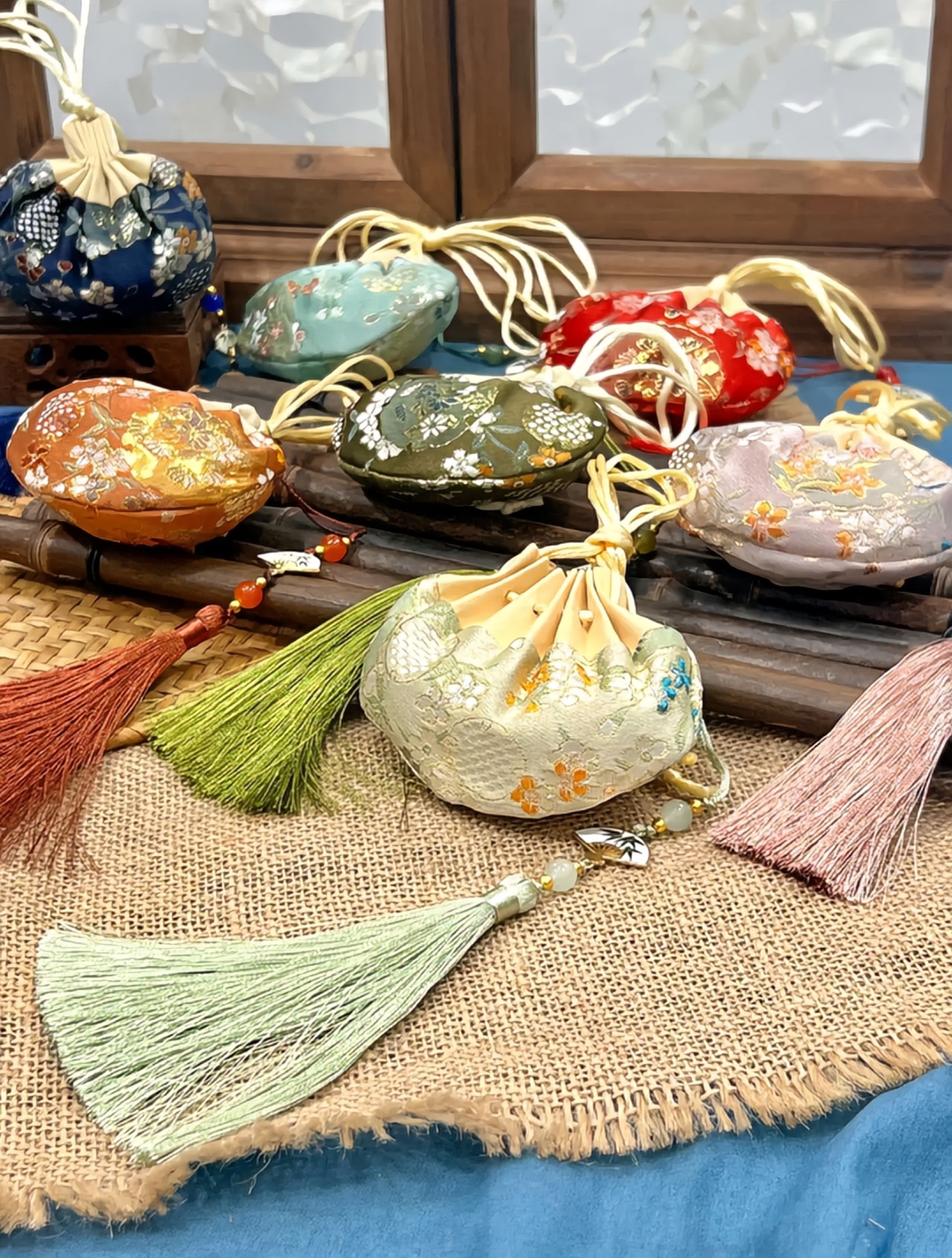 手工香囊中药包疏肝通鼻驱蚊助眠香包车载挂饰挂床头柜