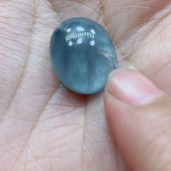 未镶嵌颈饰水晶哈****嘎水晶