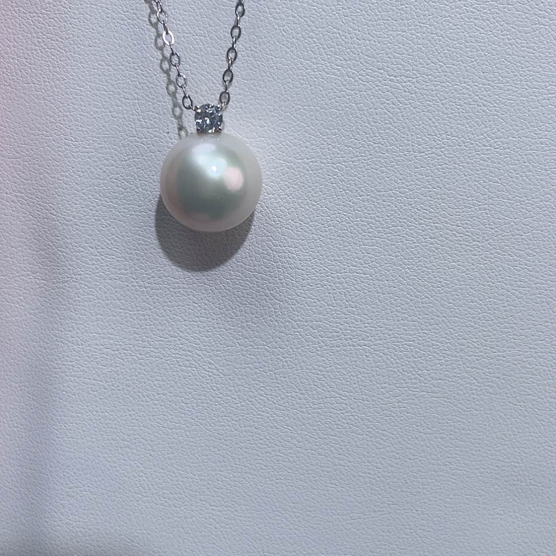 淡水珍珠颈饰18K金镶嵌