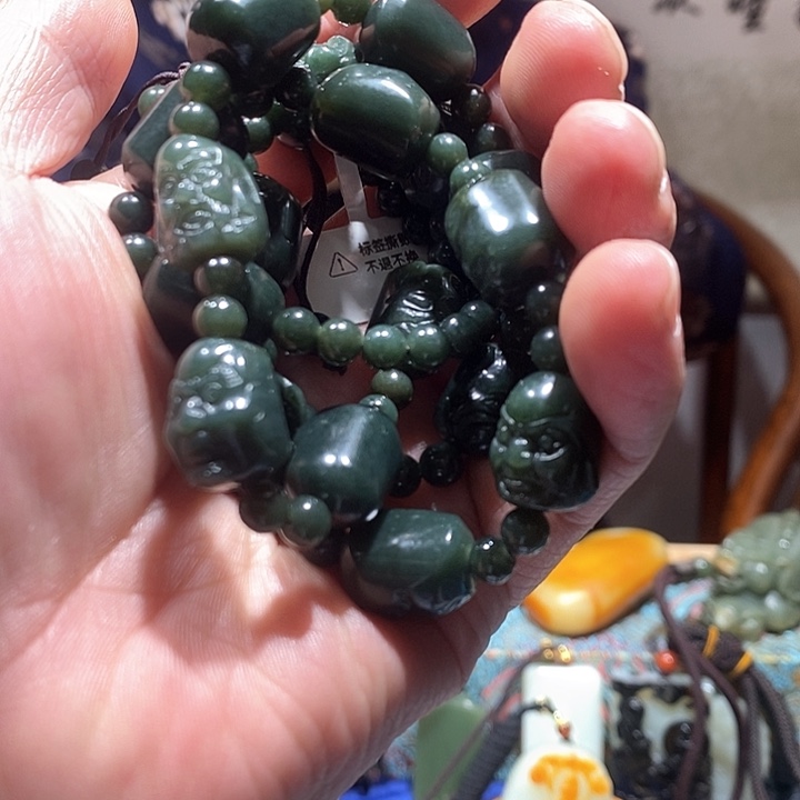 和田玉颈饰未镶嵌