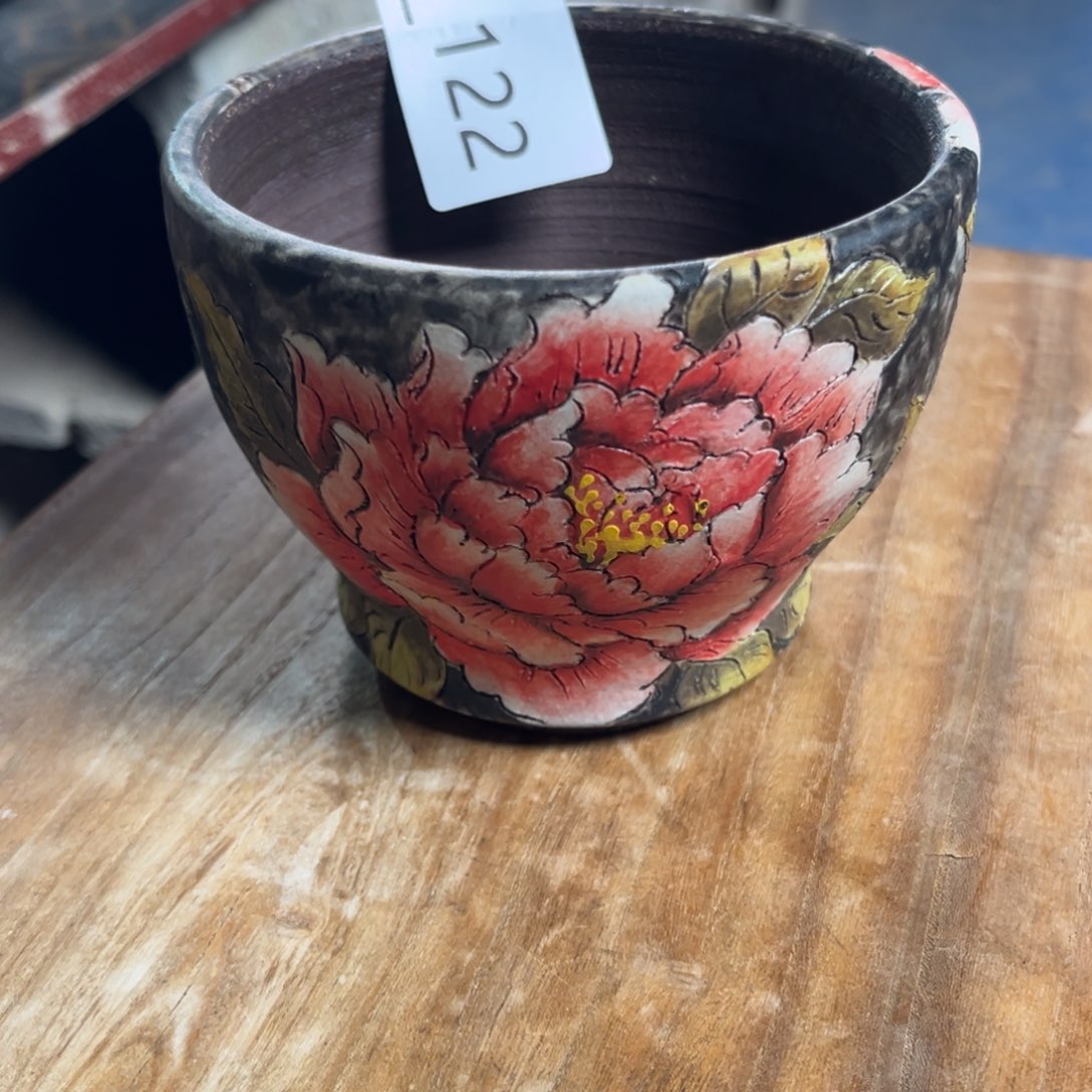 玛***治122多肉花盆100元1个