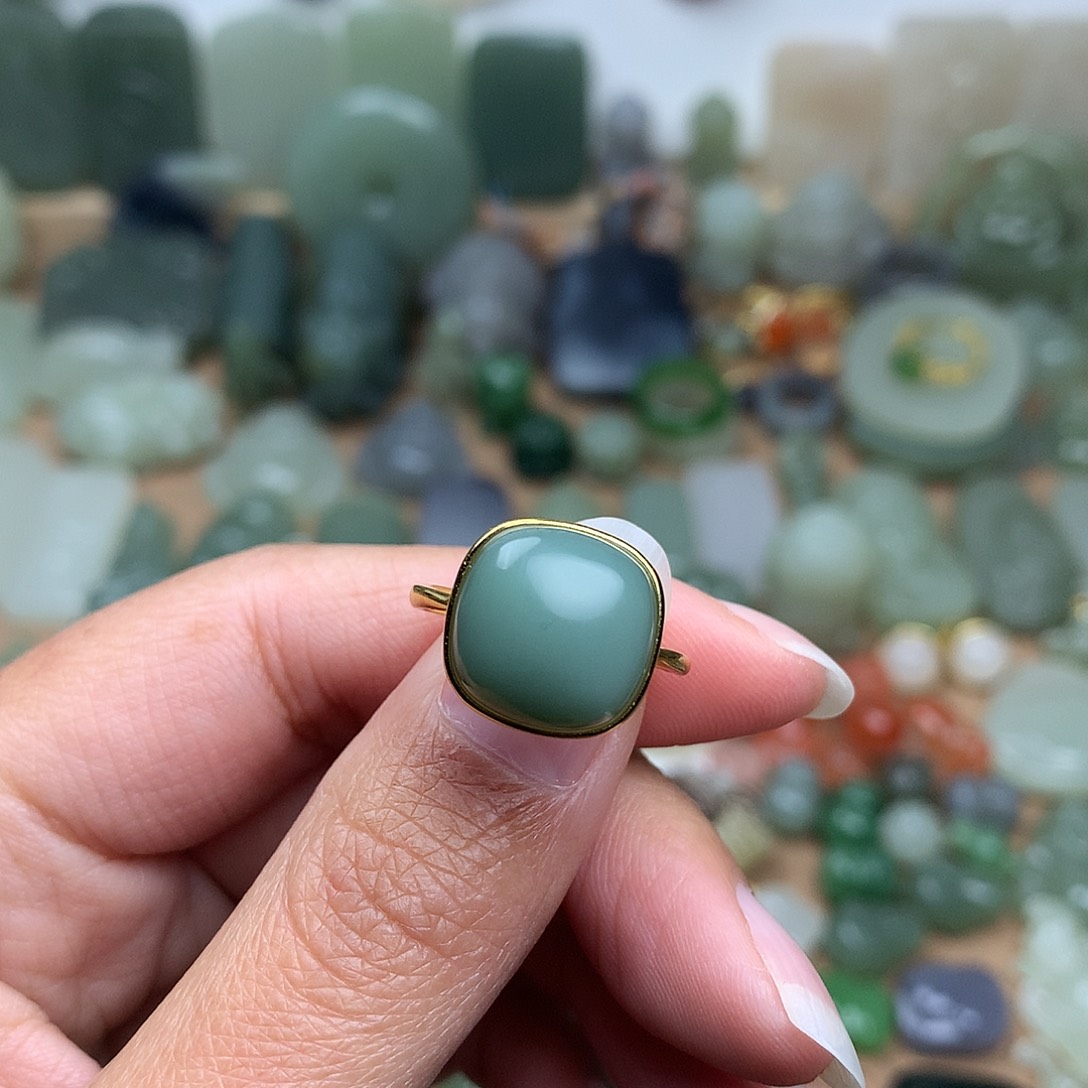 和田玉戒指银S925镀金镶嵌