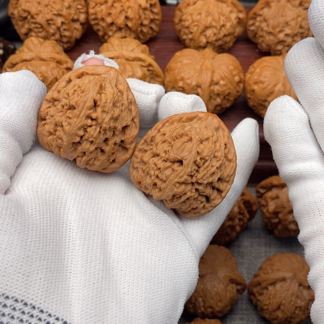 文玩核桃把件38炮弹南疆