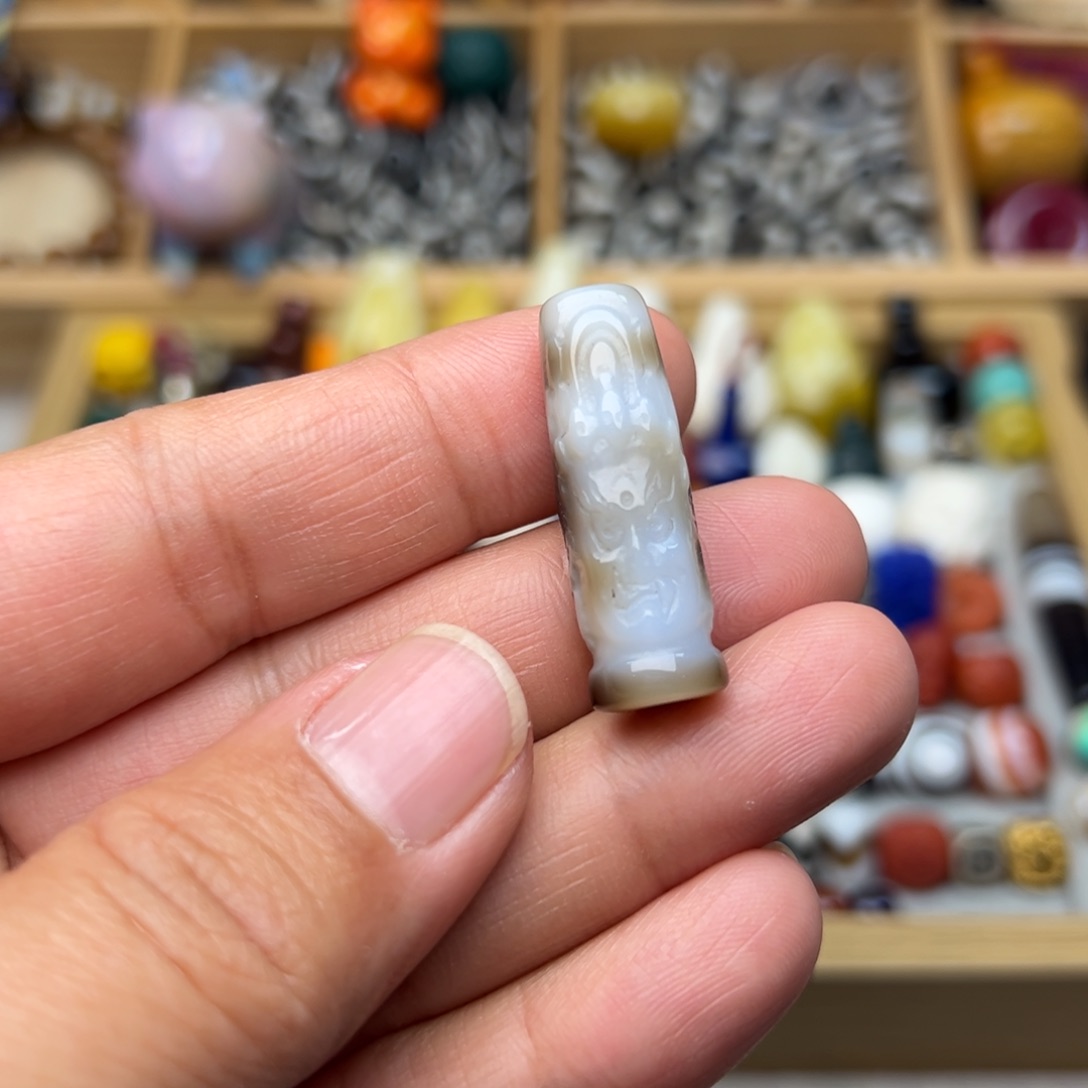 玛瑙/玉髓31mm珠改大黑天未镶嵌