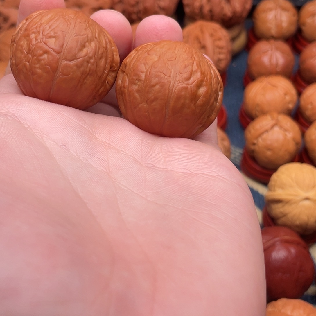 尾***天文玩核桃把件精品小手捻