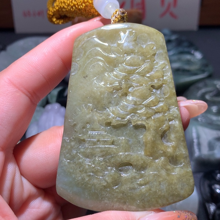 翡翠未镶嵌颈饰保真天然A货翡翠