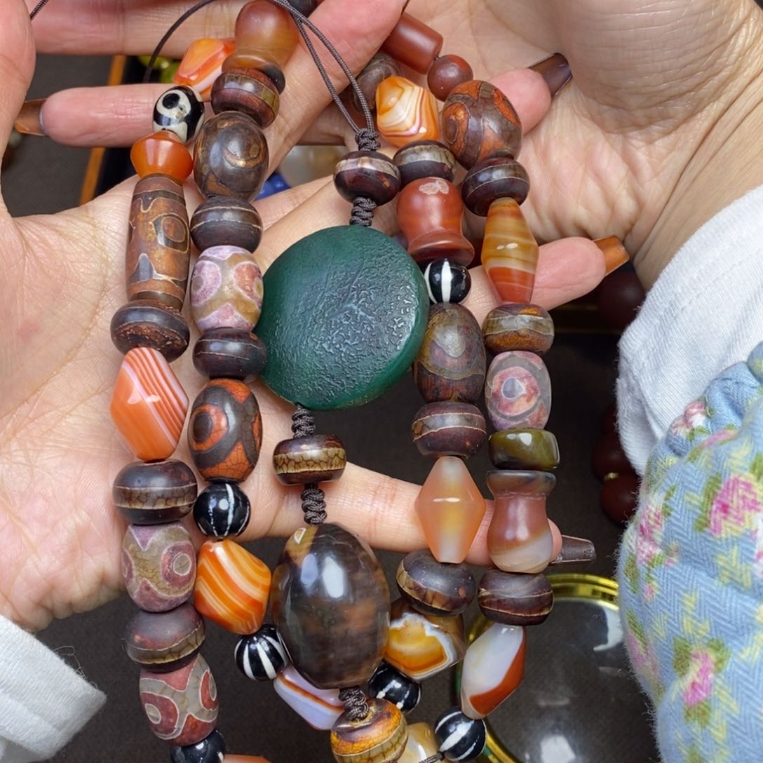 玛瑙/玉髓颈饰未镶嵌