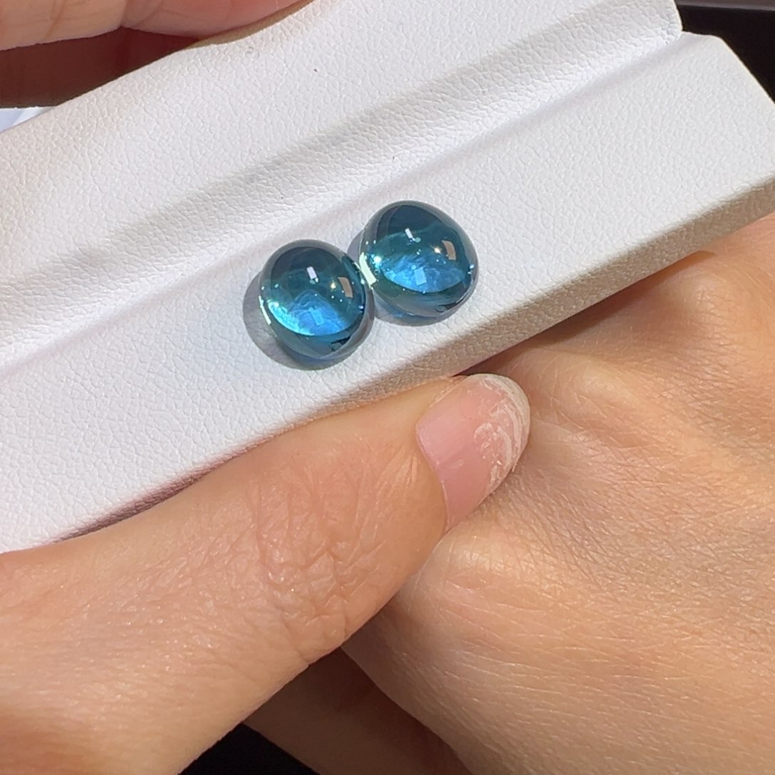 未镶嵌裸石托帕石9.53ct两颗