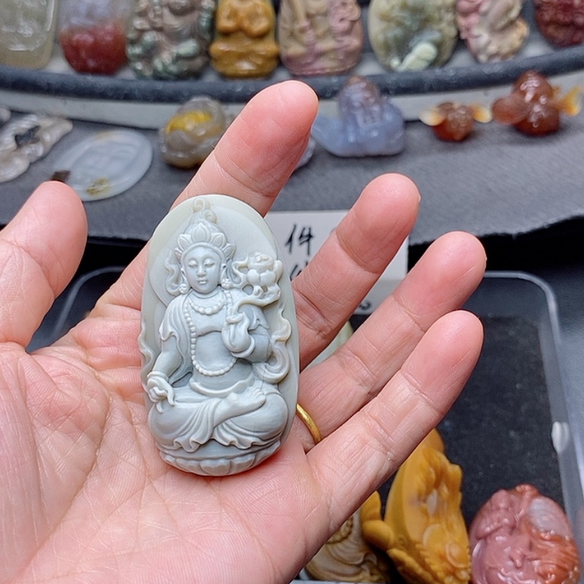 【闪购商品】定制石英质玉吊坠未镶嵌