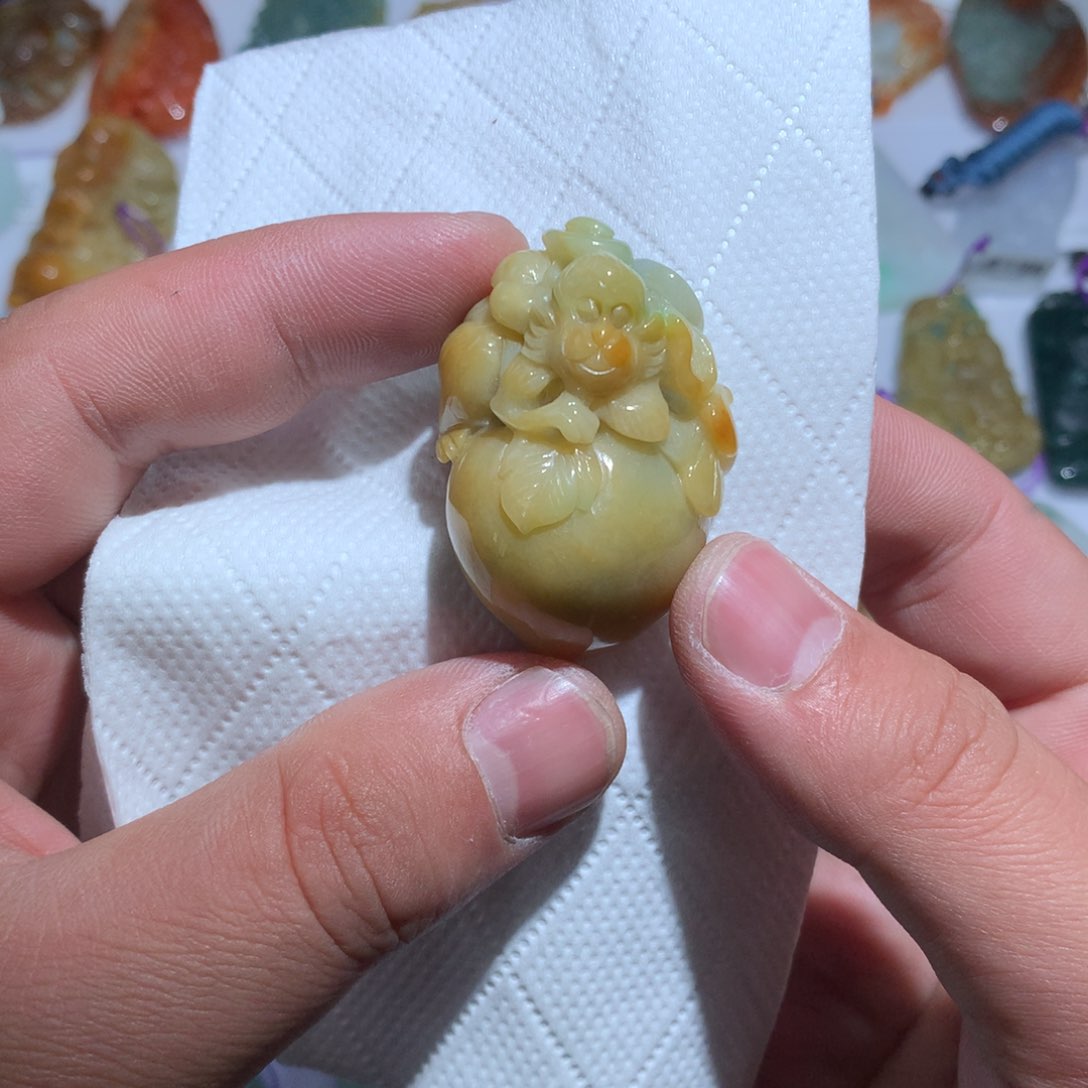 翡翠项链未镶嵌天然